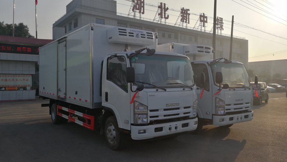  庆铃五十铃冷藏车