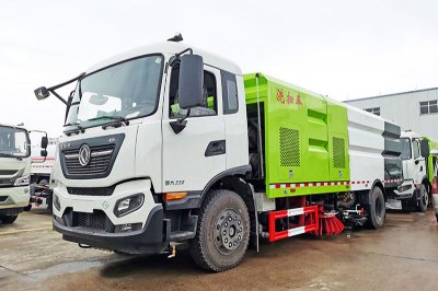 东风天锦洗扫车