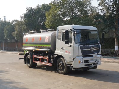 新中绿洒水车