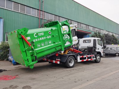 庆铃5立方后装挂桶(无泄漏)垃圾车