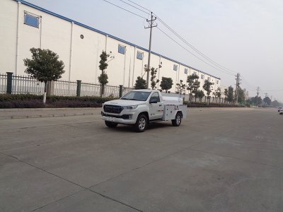 XZL5037GSS6型洒水车
