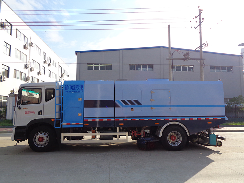 XZL5180TXCBEV型纯电动吸尘车