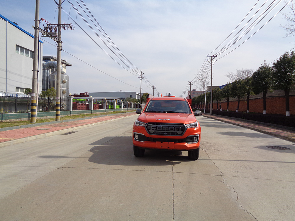 XZL5037GSS6型洒水车