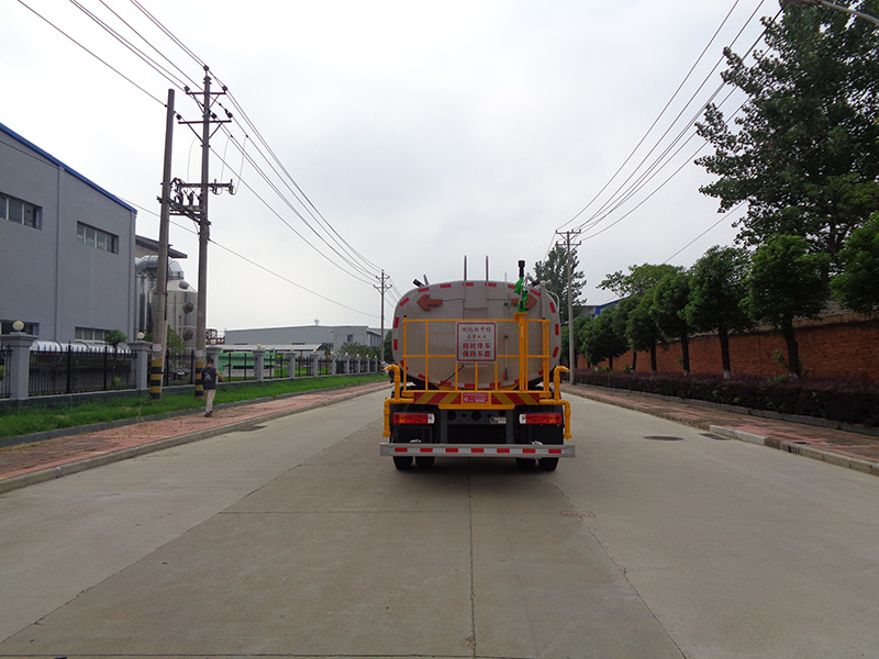 XZL5187GPS6ZZ型绿化喷洒车