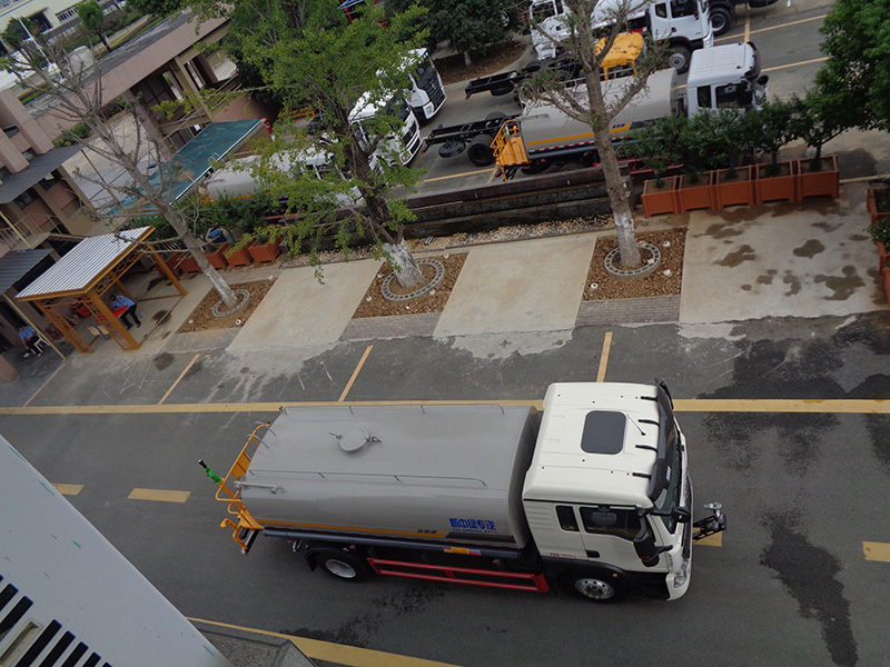 XZL5187GPS6ZZ型绿化喷洒车