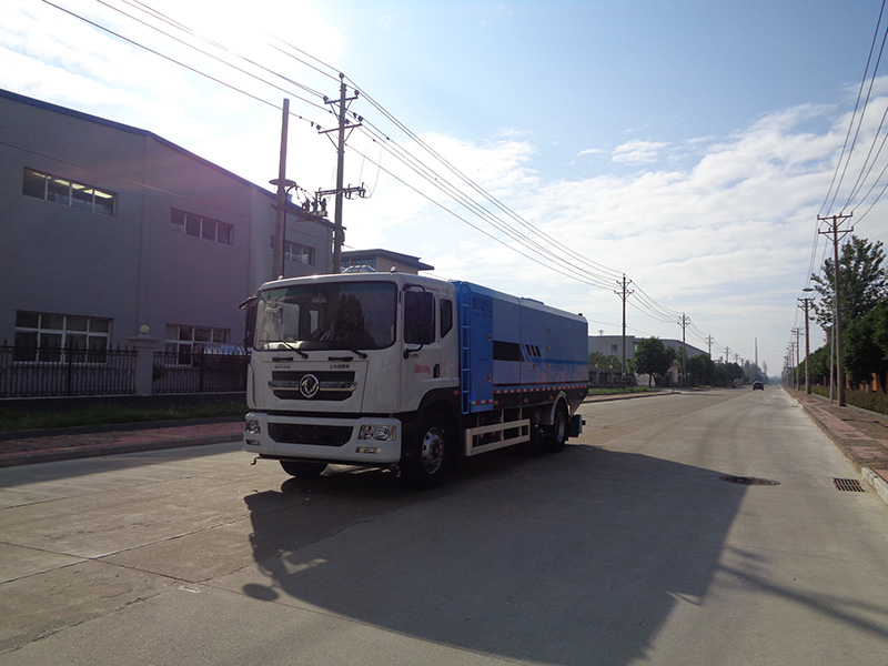 XZL5180TXCBEV型纯电动吸尘车
