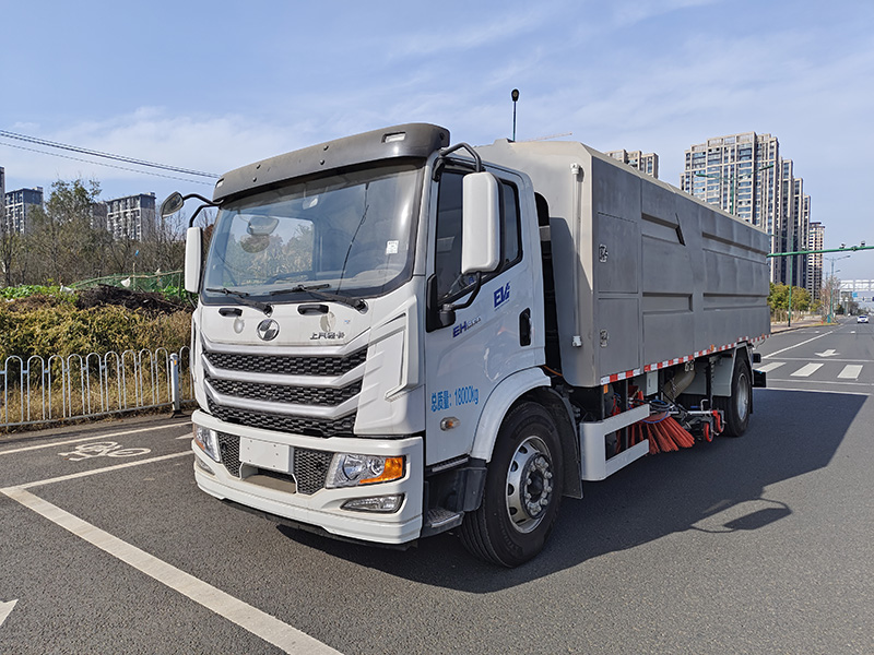 XZL5180TXSBEV型纯电动洗扫车