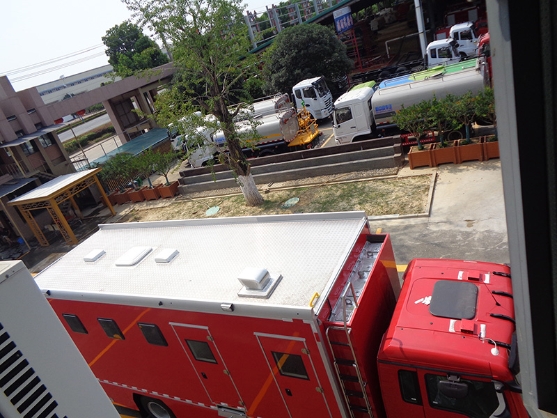 XZL5160XLY6型淋浴车