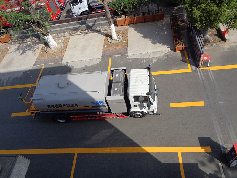 XZL5185GPSBEV型纯电动绿化喷洒车