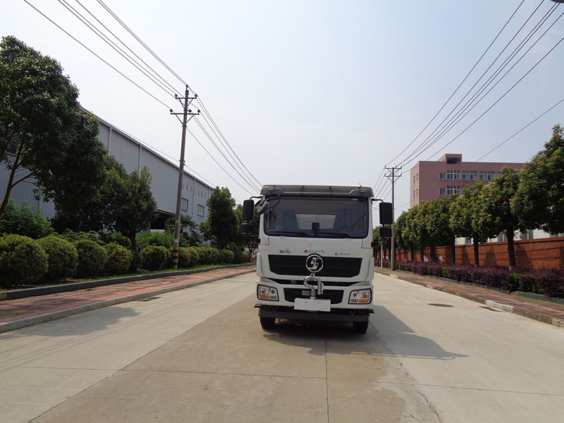 XZL5188GPS6S型绿化喷洒车