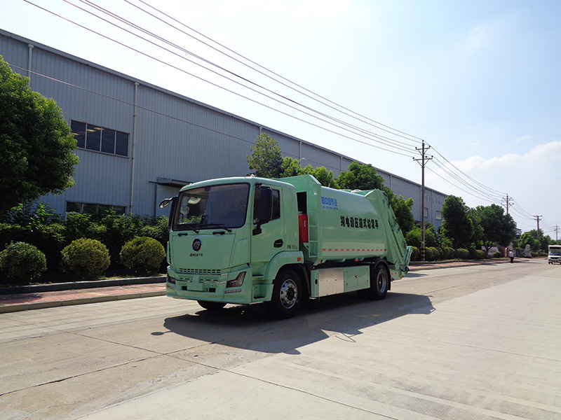 XZL5183ZYSBEV型纯电动压缩式垃圾车