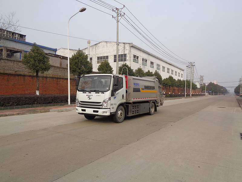 XZL5125ZYSBEV型纯电动压缩式垃圾车